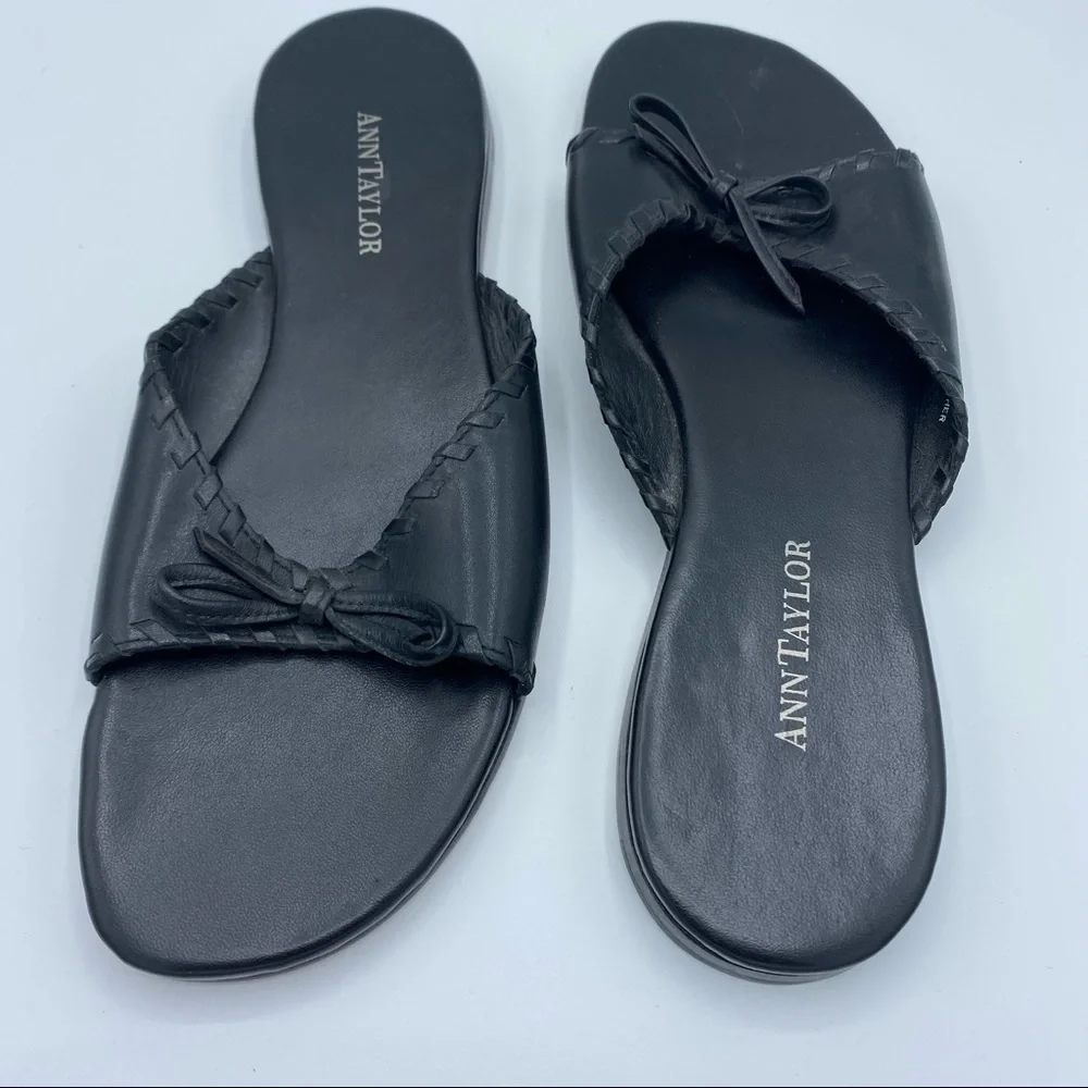 Ann Taylor || Slip-On All Leather Sandals with Exposed Toe; with Bow; Size 8M - Picture 6 of 10